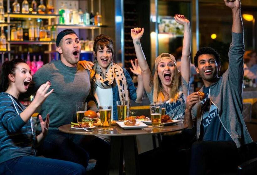 酒店 Springhill Suites Chicago Downtown/river North