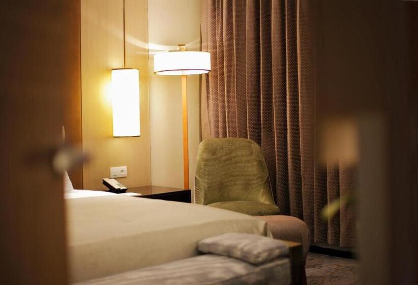 Tangla Hotel Brussels