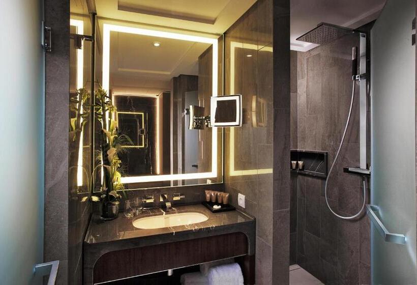 Tangla Hotel Brussels