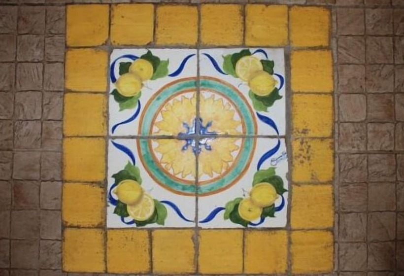 Отель Agriturismo Terrauzza Sul Mare