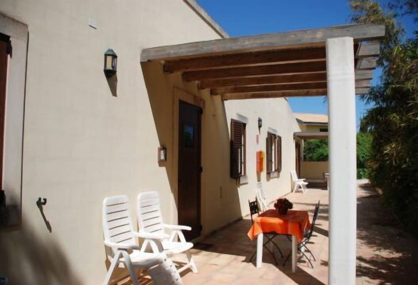 Отель Agriturismo Terrauzza Sul Mare