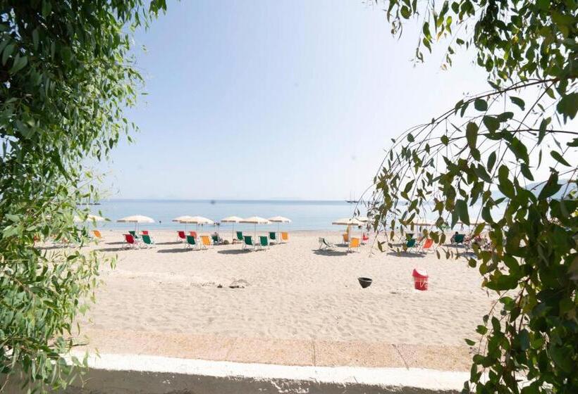 Отель Testa Di Monaco Natural Beach