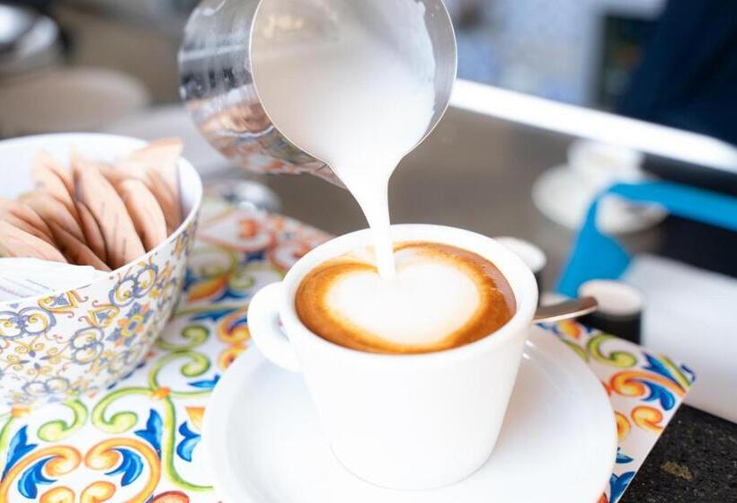 Отель Testa Di Monaco Natural Beach