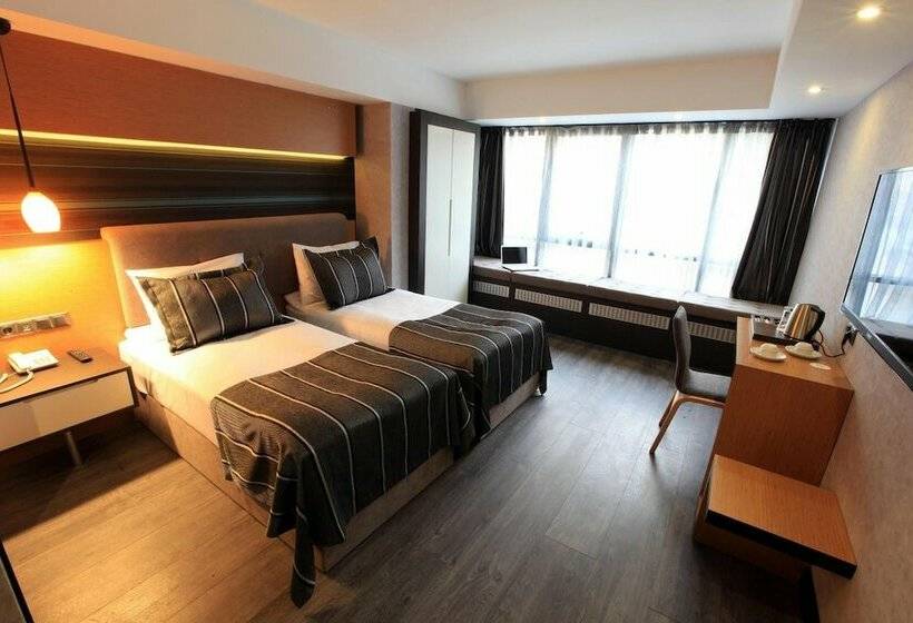 בית מלון כפרי The Black