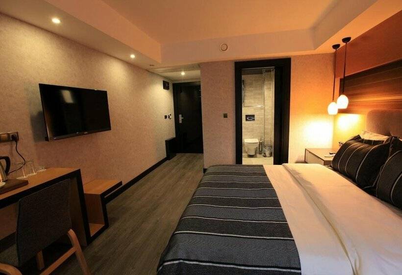 בית מלון כפרי The Black