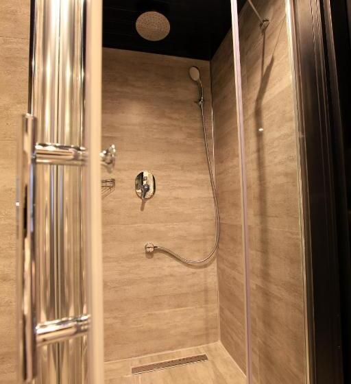 בית מלון כפרי The Black