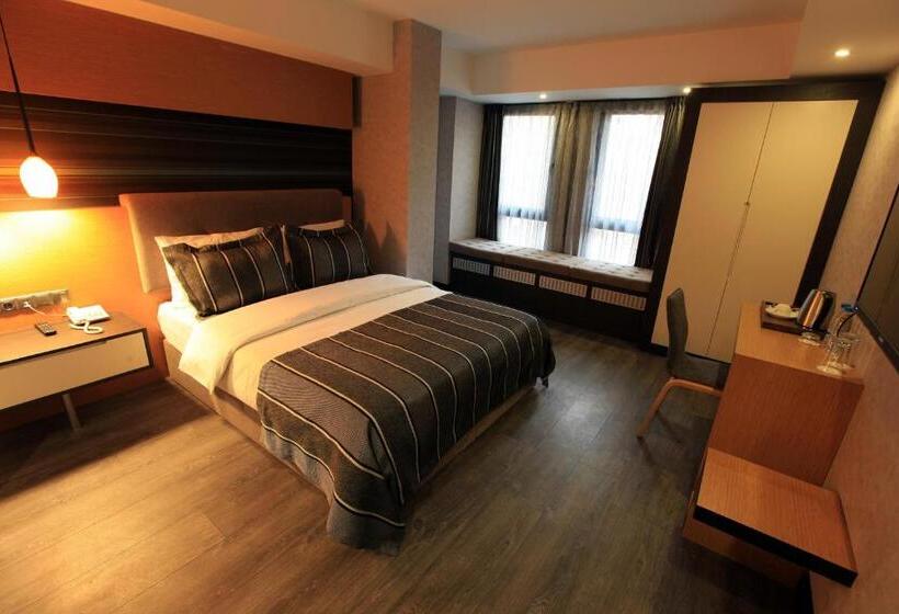 בית מלון כפרי The Black