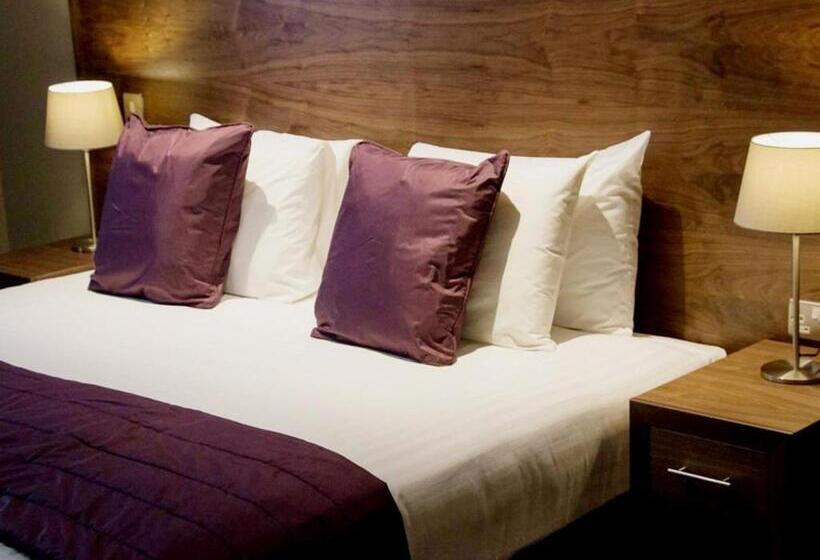 בית מלון כפרי The White Hart