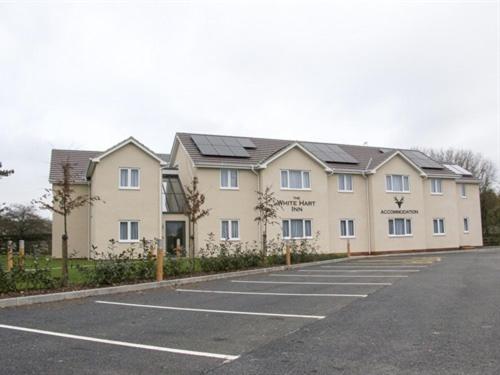 בית מלון כפרי The White Hart