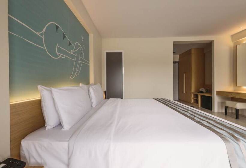 בית מלון כפרי Tiras Patong Beach