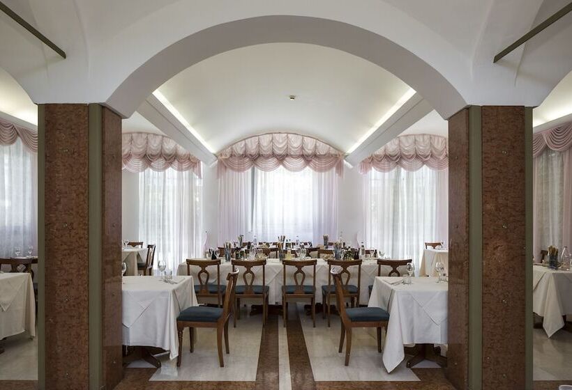 호텔 Villa Delle Fonti