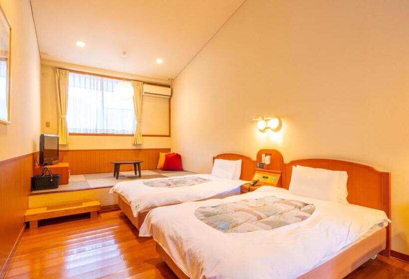 Отель Yawaraginosato Yadoya