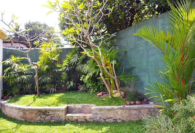 Пансион Bloomsbury Holiday Resort & Spa