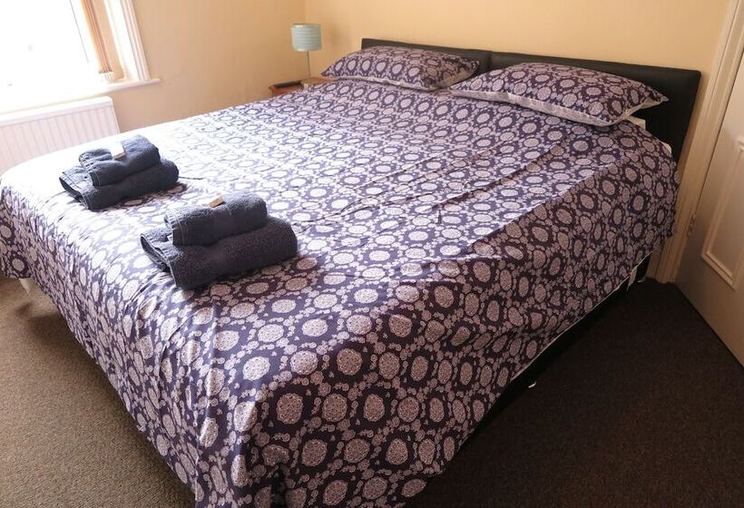 פנסיון Boaters Guesthouse