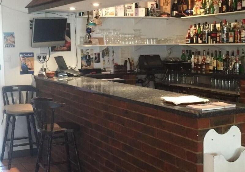 Пансион Colnbrook Lodge Guest House