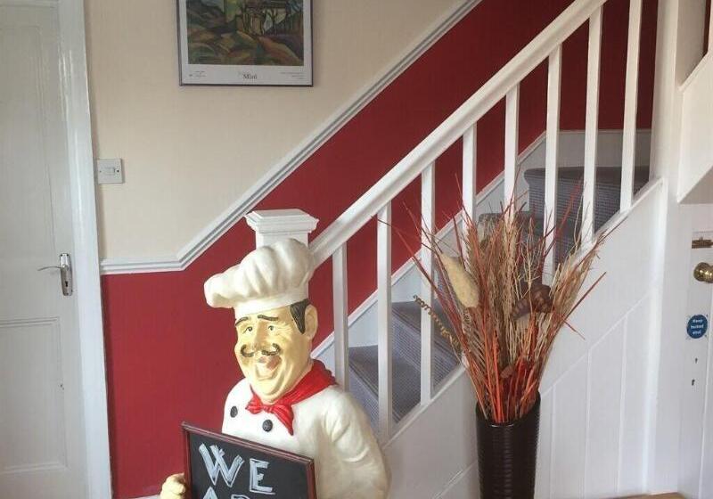 Пансион Colnbrook Lodge Guest House