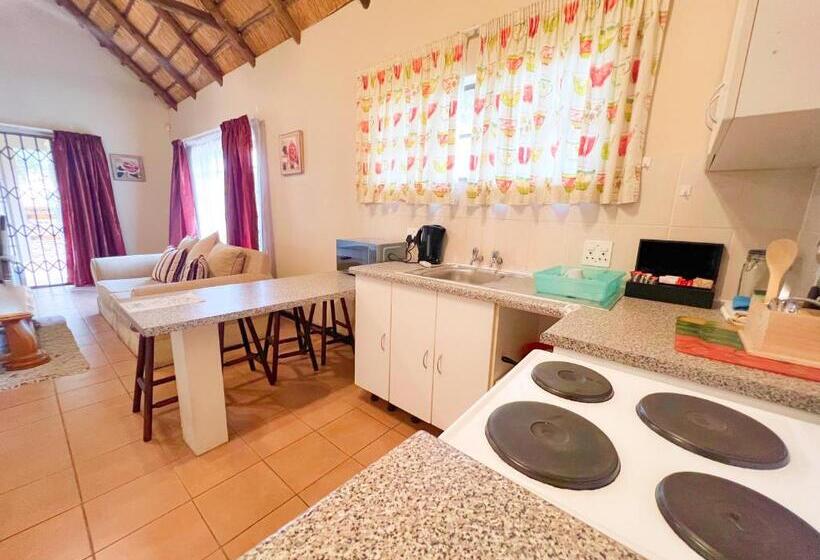 Пансион Protea Ridge Guest Cottages And Conference Centre