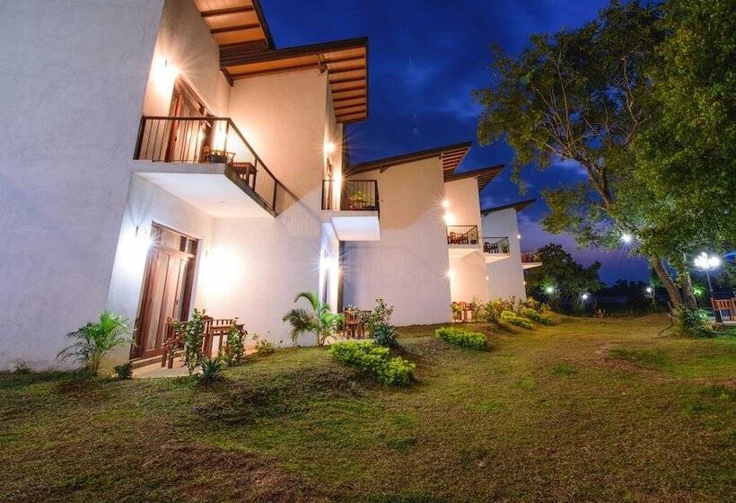 ペンション Sigiriya Wewa Addara Hotel Hotel By The Lake
