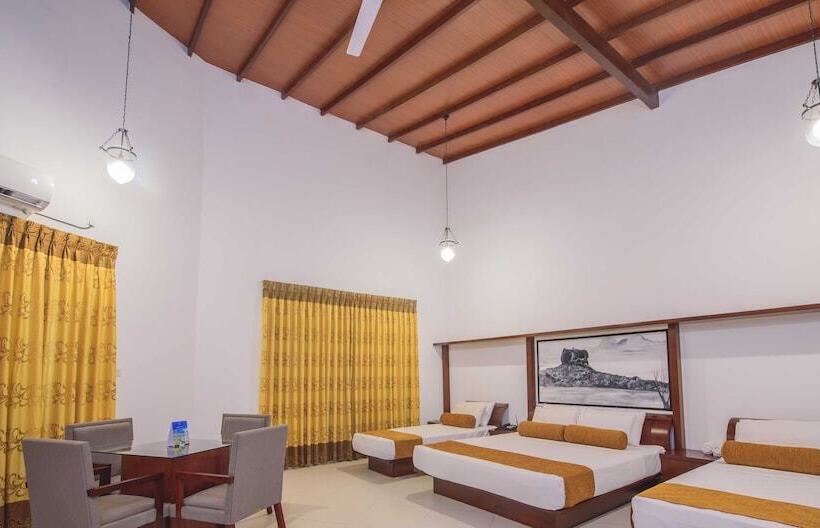 ペンション Sigiriya Wewa Addara Hotel Hotel By The Lake