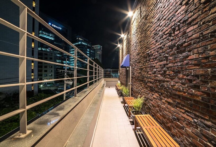 Pensão Soo Song Guesthouse