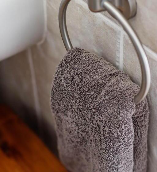 펜션 Whispering Oaks Guest House