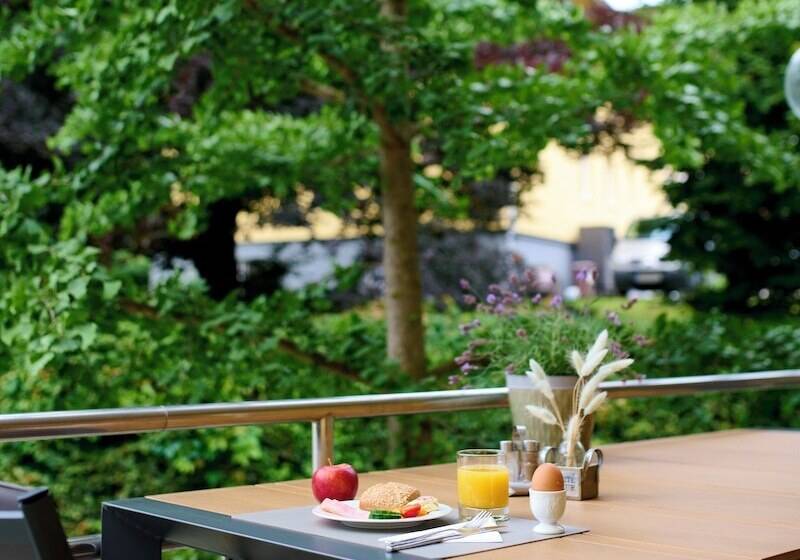 Pension   Ferienwohnungen Zollner