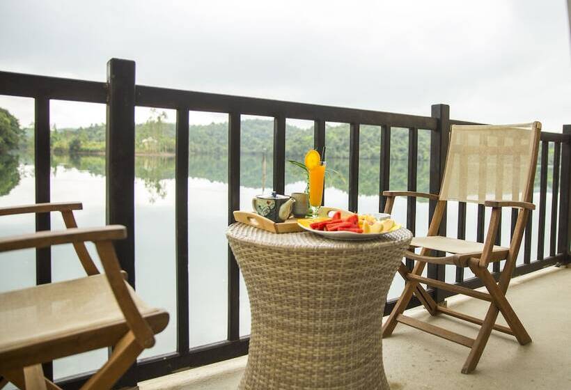 Phong Nha Lake House Resort