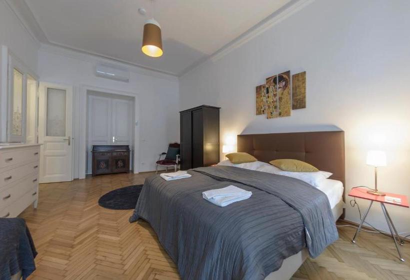 Senator Suite Stephansplatz By Welcome2vienna