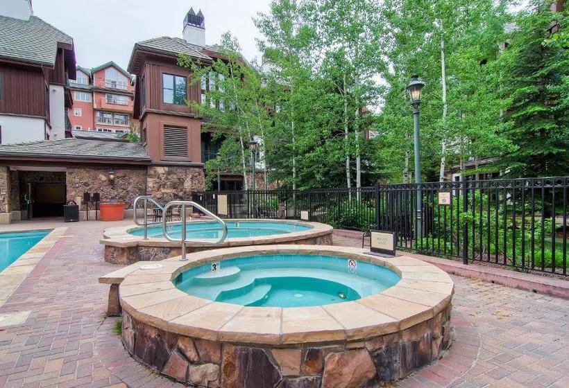 Villa Montane By East West Hospitality