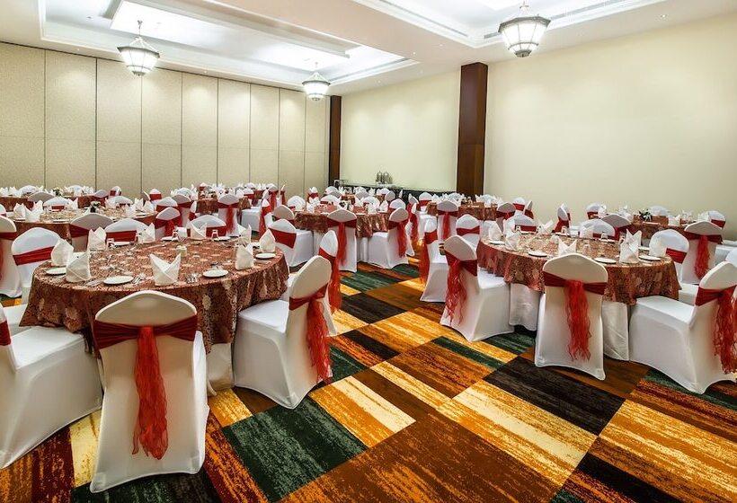 Western Hotel   Madinat Zayed