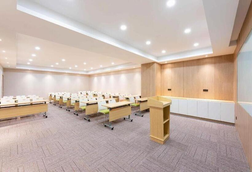 Hanting Premium Hotel Dalian Gaoxin Wanda Plaza