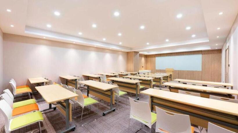 Hanting Premium Hotel Dalian Gaoxin Wanda Plaza