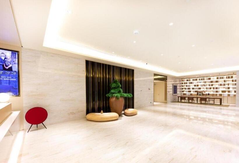 Ji Hotel Nanchang Bayi Square Yangming Dong Road