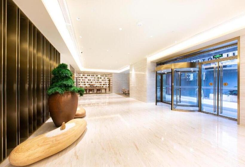 Ji Hotel Nanchang Bayi Square Yangming Dong Road