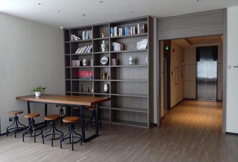 Hanting Hotel Heihe Railway Station