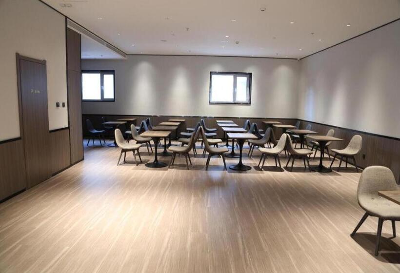 Hanting Hotel Heihe Railway Station