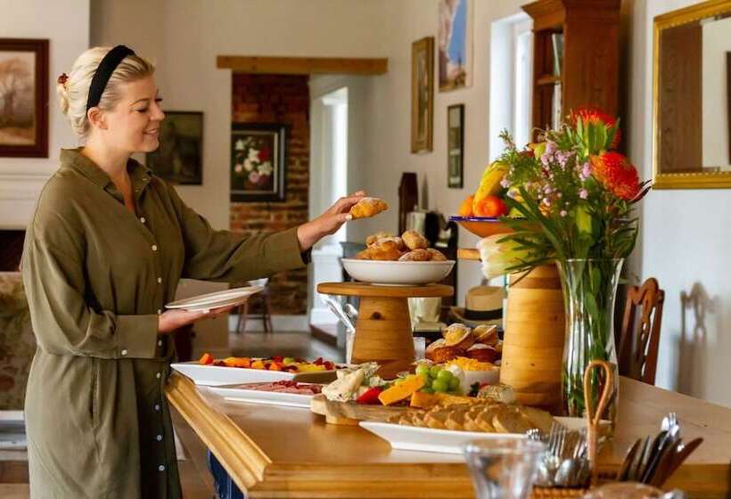 مبيت وإفطار Banhoek Corner Guesthouse