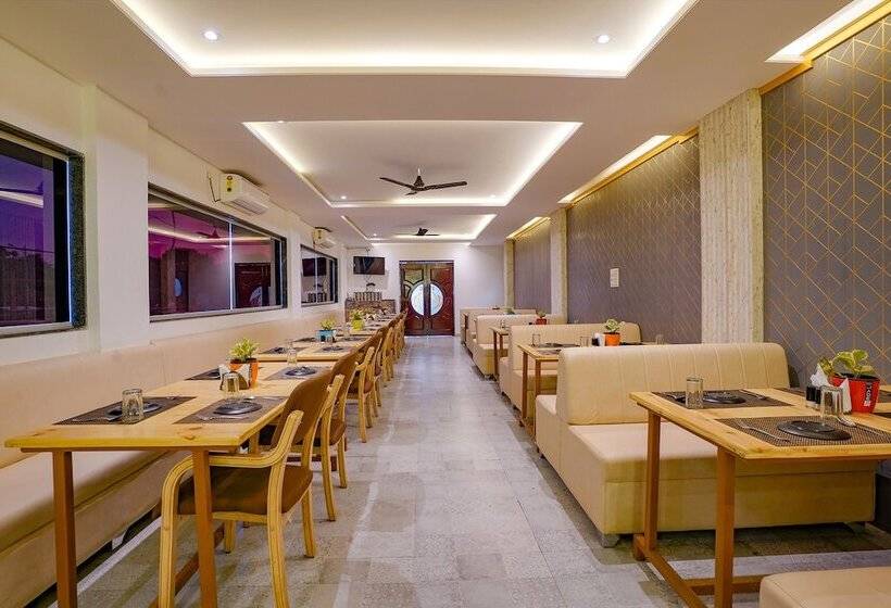 Fabhotel Farmaish Garden