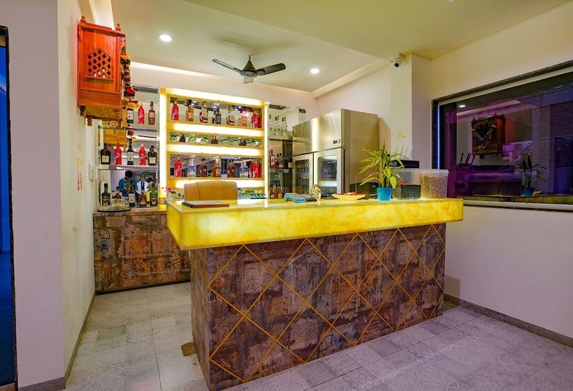 Fabhotel Farmaish Garden