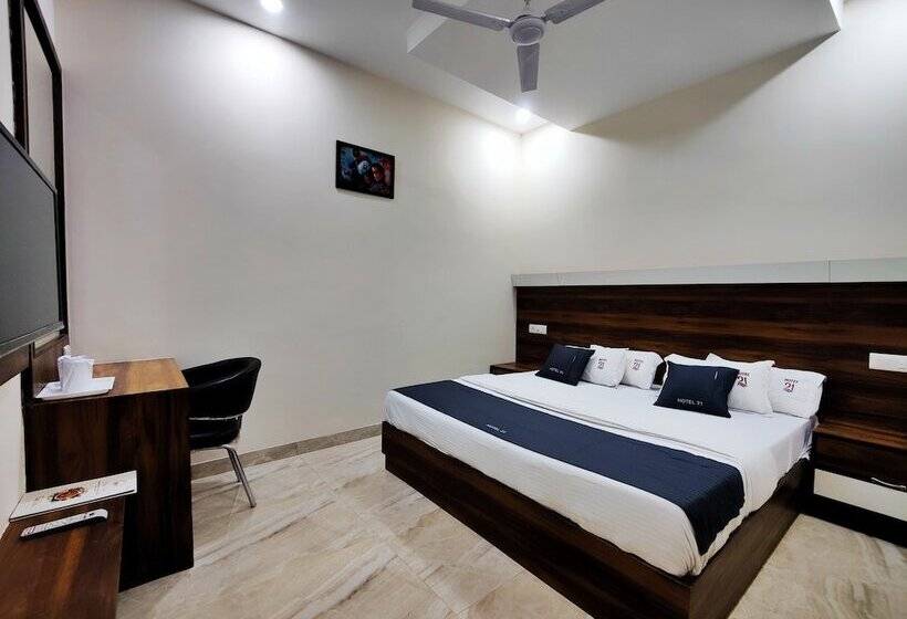 Hotel 21 Chandigarh