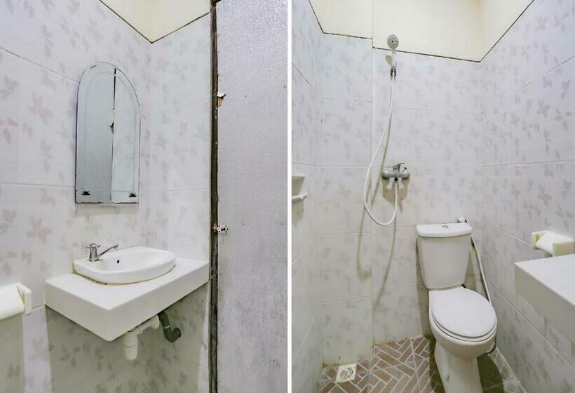 호텔 Ari Beach Inn By Oyo