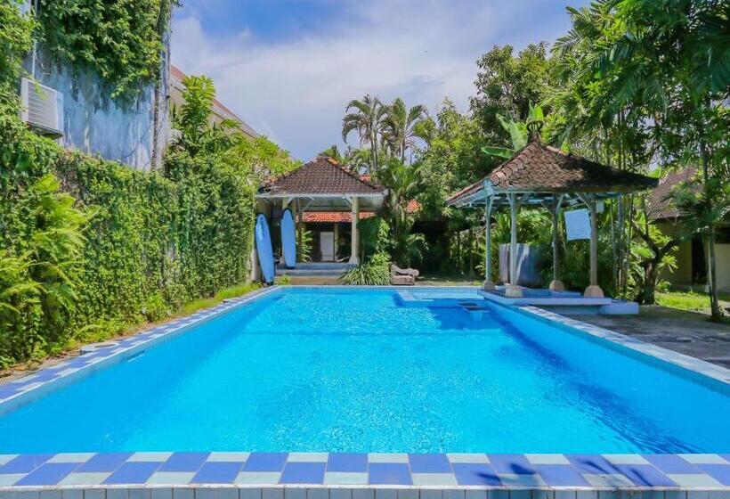 호텔 Ari Beach Inn By Oyo