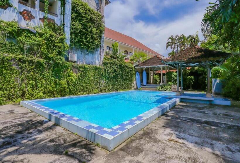 호텔 Ari Beach Inn By Oyo