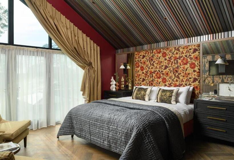 Отель Charlton Hall At Charlton Hall Estate