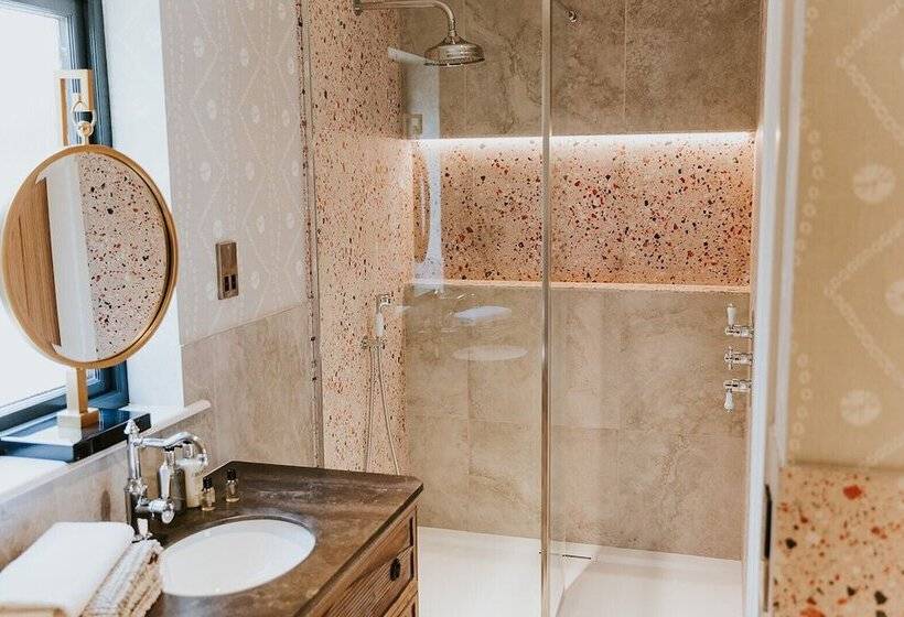 Отель Charlton Hall At Charlton Hall Estate