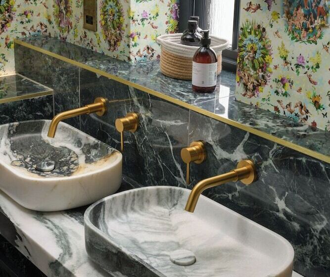 Отель Charlton Hall At Charlton Hall Estate