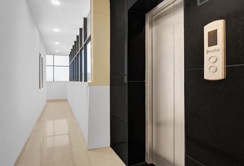 Hotel Itsy By Treebo   Fathima Palace