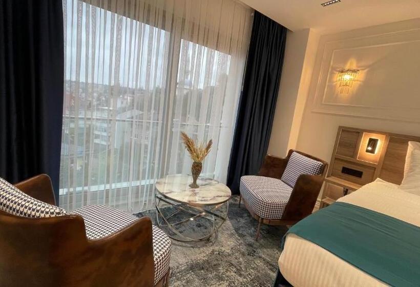 هتل Mona Bosphorus