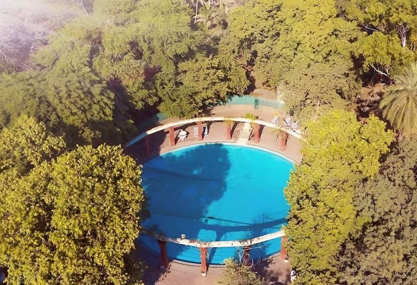 בית מלון כפרי Nilambag Palace