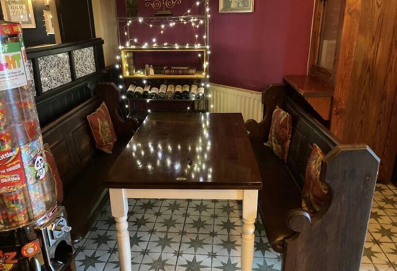 בית מלון כפרי The Black Swan